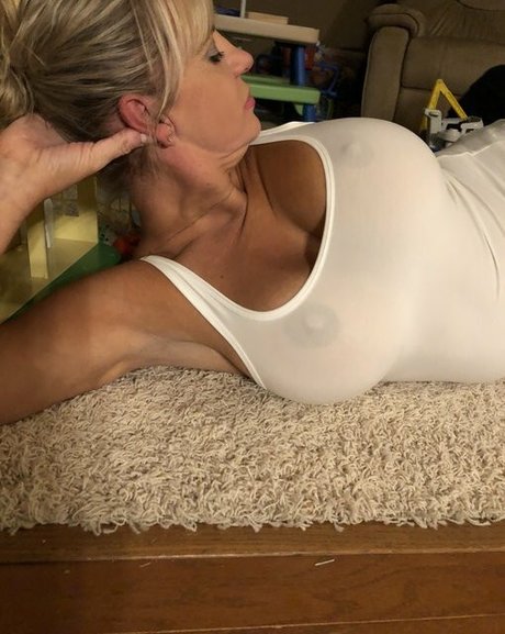 Tori Hendricz ヌードスター ギャラリー