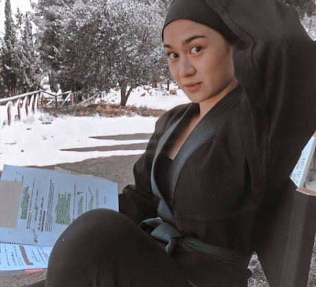 Kristina Tonteri Young アート女優 写真