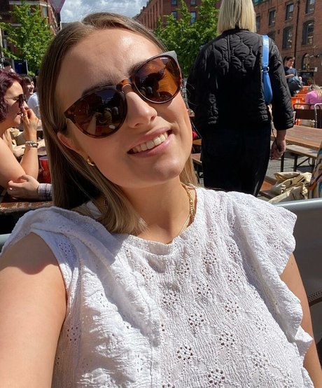 Bobbie Ann ホット女優 写真