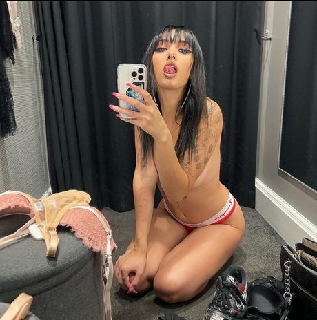 Akasha Collins エロティックなモデル ギャラリー