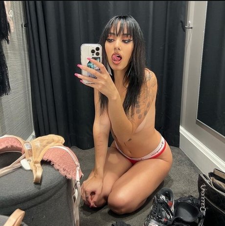 Akasha Collins ポルノスター 高品質 写真