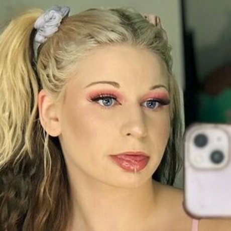 Barbie Lexxx ポルノスター 画像