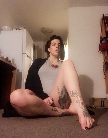 Ava Twitchling エロティック女優 写真