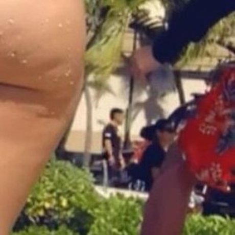 母乳オンリーファン アートポルノ 写真