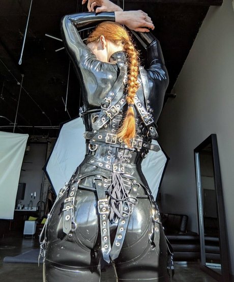 Mdollbot ポルノスター xxx 写真