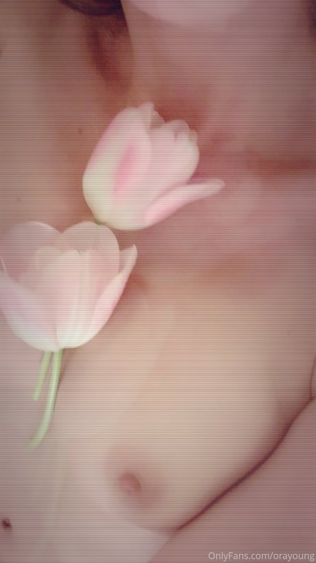 成熟した異人種間オンリーファンズ セクシーヌード 写真
