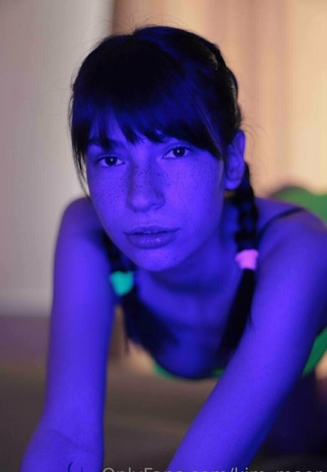 Kim Moor ポルノスター HD 写真