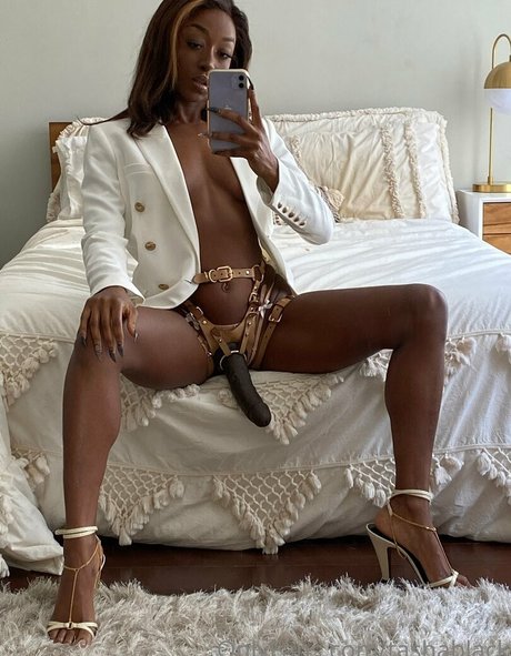 tashablack 完璧なスター 写真