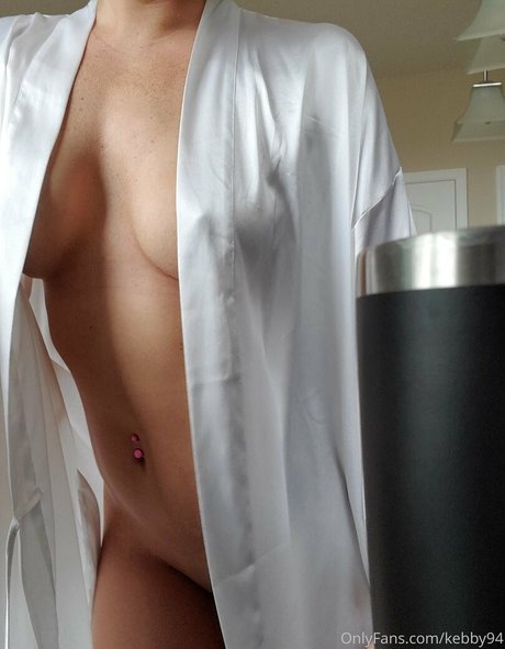 ビーチセックスオンリーファンズ セクシーヌード 写真