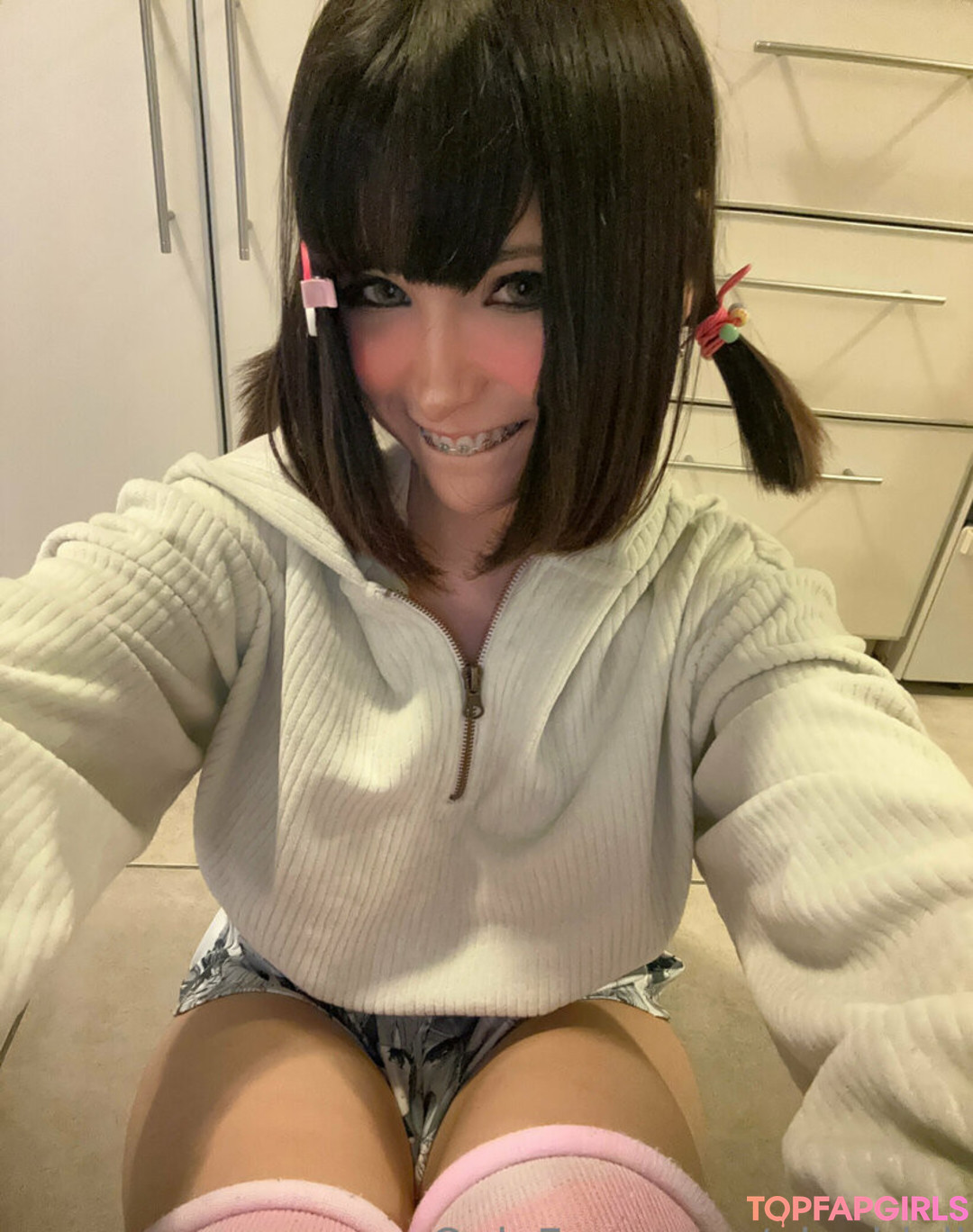 アジア人マッサージ オンリーファンズ 可愛い 写真