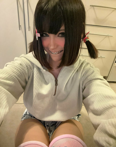 アジア人マッサージ オンリーファンズ 可愛い 写真