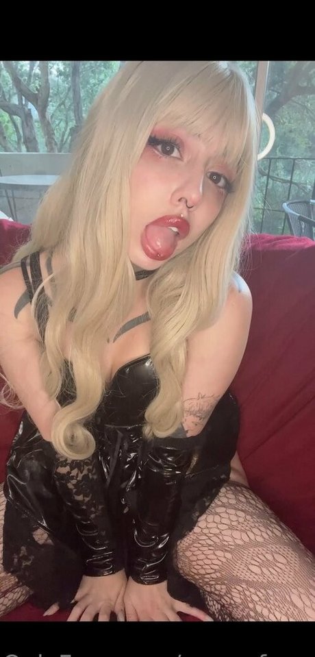 moon faae ポルノスター 裸 画像