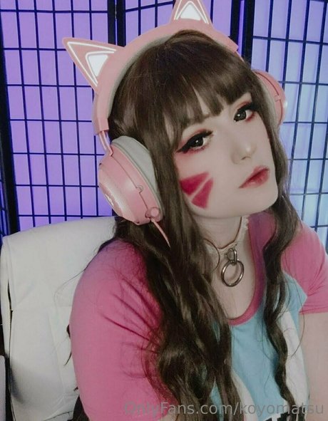 Koyomatsu セクシーなスター 写真