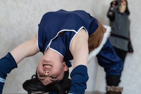 毛深い膣オンリーファンズ アートヌード 画像