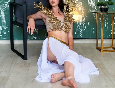 Sally Salisbury 完璧な女優 写真