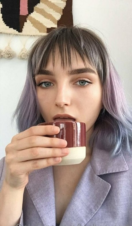 techno sqrt エロティックモデル 写真