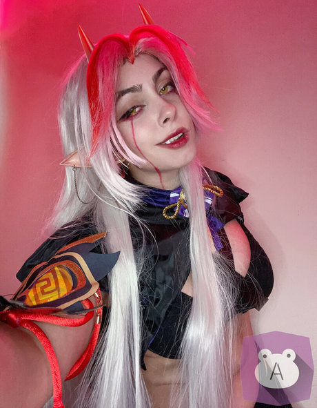 akanecosplay 無料のポルノスター 画像
