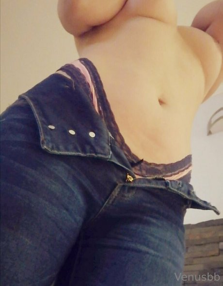 venusbigbooty トップスター 写真