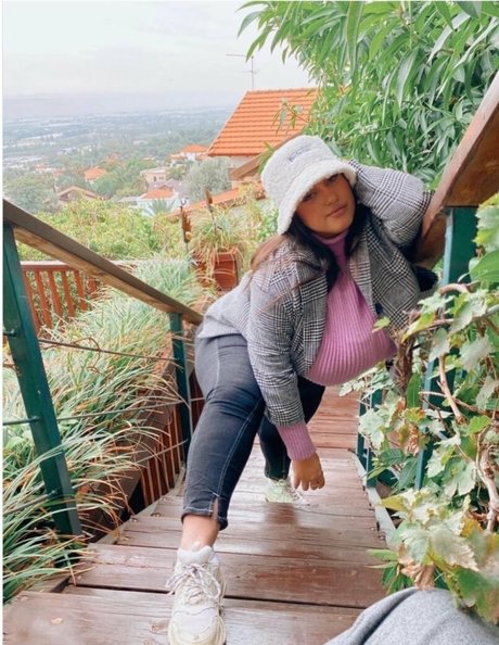 Yuval ポルノスター 画像