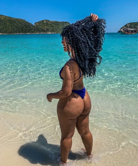 Pati Maia アダルトモデル 写真