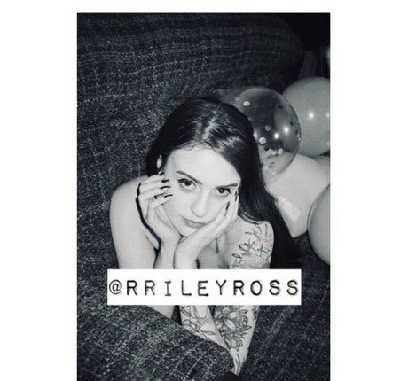 rrileyross lite ポルノスター ヌード 画像