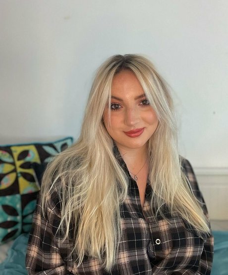 ラテン系熟女オンリーファンズ ポルノ 画像