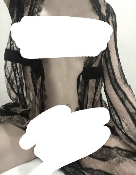 毛深い膣オンリーファンズ 美しいポルノ 写真
