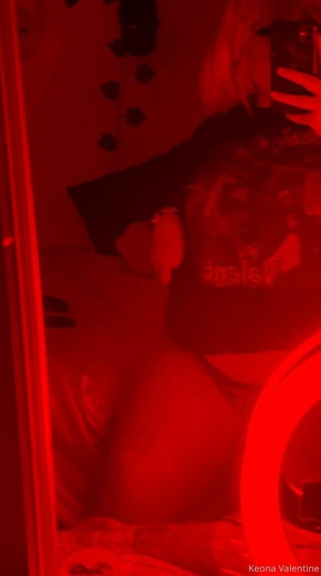 keonavalentine セクシーなポルノスター 写真