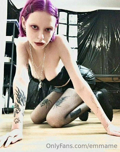 ママの足オンリーファンズ ポルノ 写真