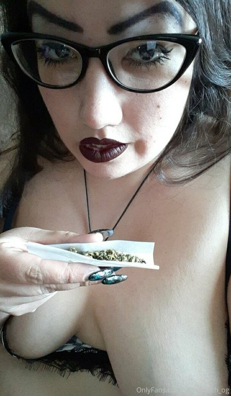spacevvitch666 エロティック女優 写真