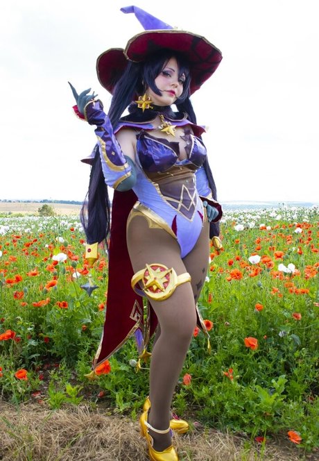 monacosplayfree ポルノスター 写真