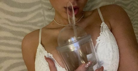 ワイドオンリーファン ホットヌード 画像