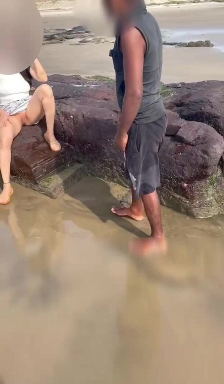 Sexyindianwife ヌードのポルノスター 写真