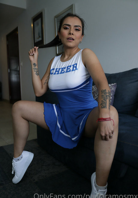 裸のシャワー オンリーファンズ 美しい裸 写真