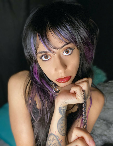 エモヌードオンリーファンズ セックス 写真