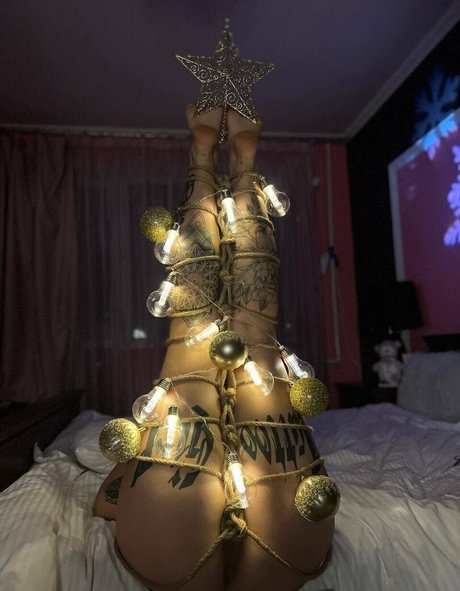 tattoogirl alia 素敵な女優 画像