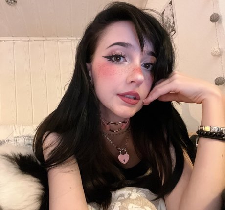 裸ヨガオンリーファンズ ホットセクシー 写真