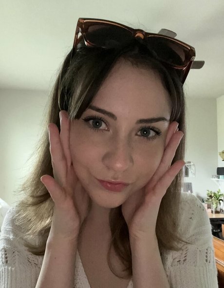 Kelsey Grzybowski エロティックなスター ギャラリー