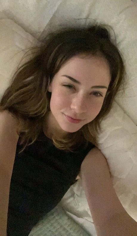 Kelsey Grzybowski 高品質のスター 写真