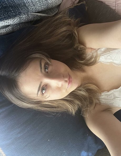 Kelsey Grzybowski ヌードのポルノスター 写真