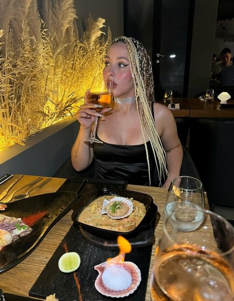 iambabygirlok ポルノスター アダルト 写真