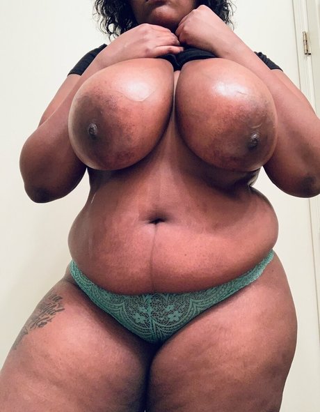 thickkbeauty 限定モデル 画像