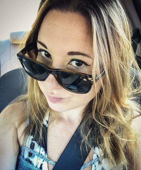 Krisea Marina ホットなモデル ギャラリー