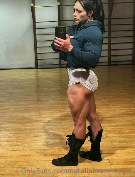 nataliakovalevafbb HDポルノスター 写真