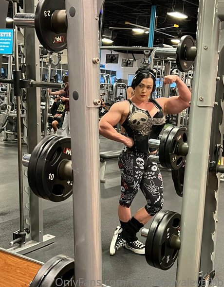 nataliakovalevafbb 独占女優 写真