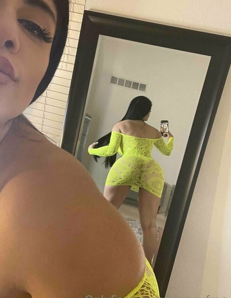 ナチュラルポーグオンリーファン 裸 写真
