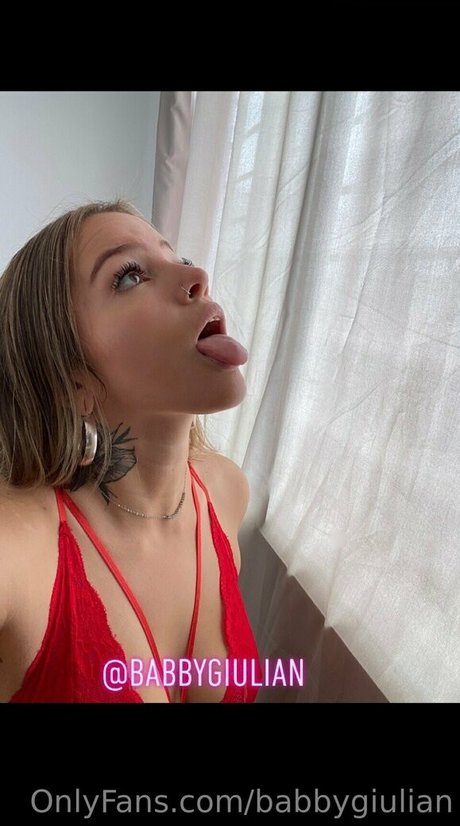 babbygiulian ホットモデル 写真