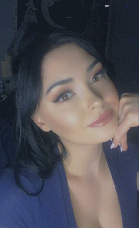 Michelleyroo 裸の女優 写真