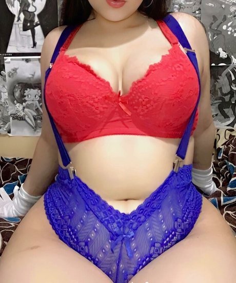 Bunny Alisson 裸のモデル 写真