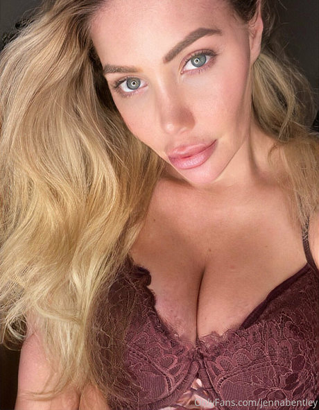 寝取られ妻オンリーファンズ ホットセックス 写真